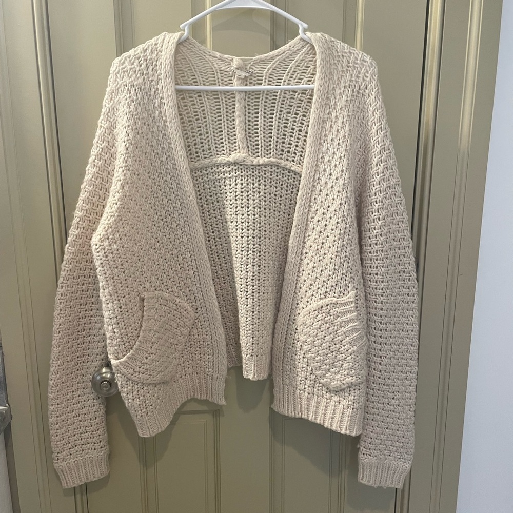 Off white chunky Knit cardigan